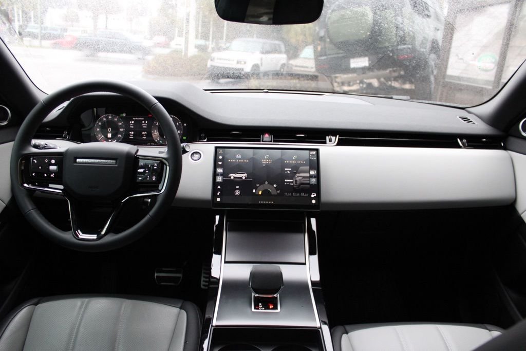 Used 2026 Gray Land Rover Dynamic image 28
