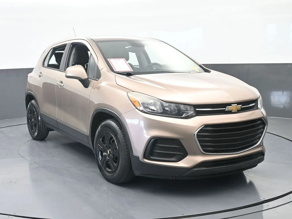 Used 2018 Sandy Ridge Metallic Chevrolet LS image 9