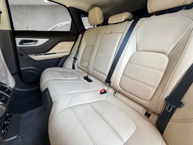 Used 2020 White Jaguar 25t Prestige image 23
