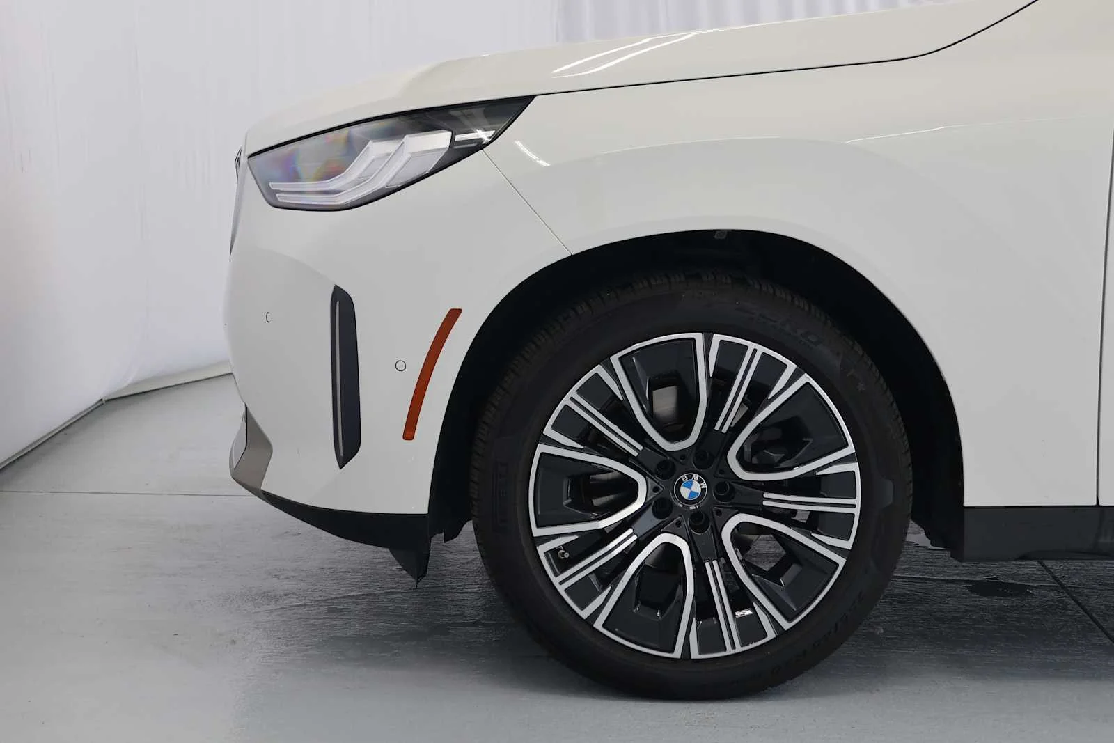 Certified Used 2026 Alpine White BMW 30 xDrive image 11