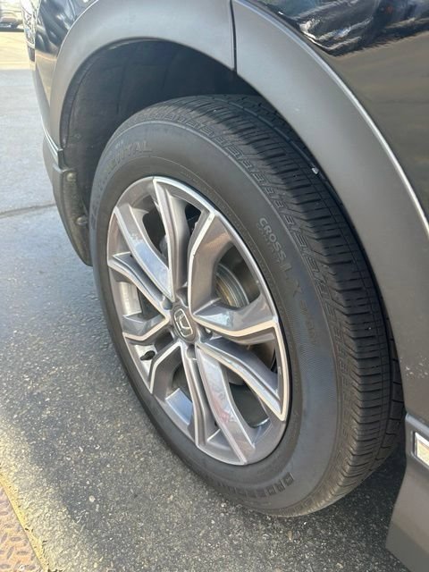 Used 2022 Black Honda Touring image 13