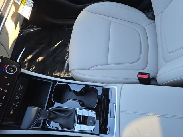 Used 2025 Black Hyundai SEL Convenience image 20