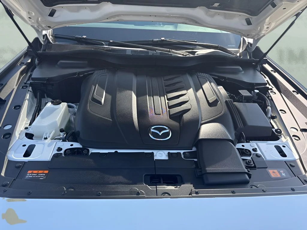 Used 2025 White Mazda 3.3 Turbo Preferred image 32