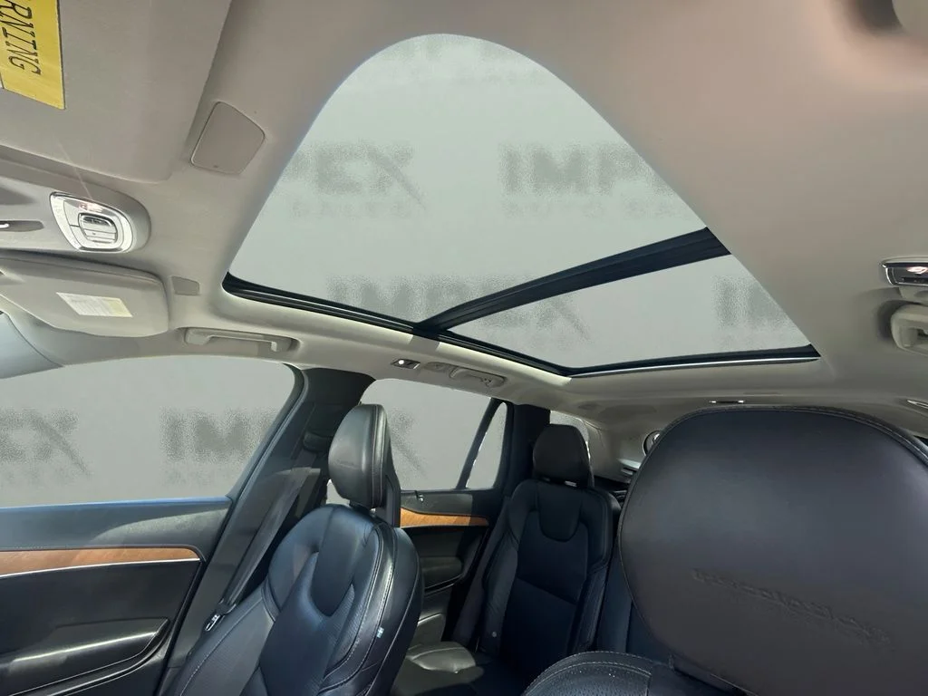 Used 2017 White Volvo T6 Inscription image 10