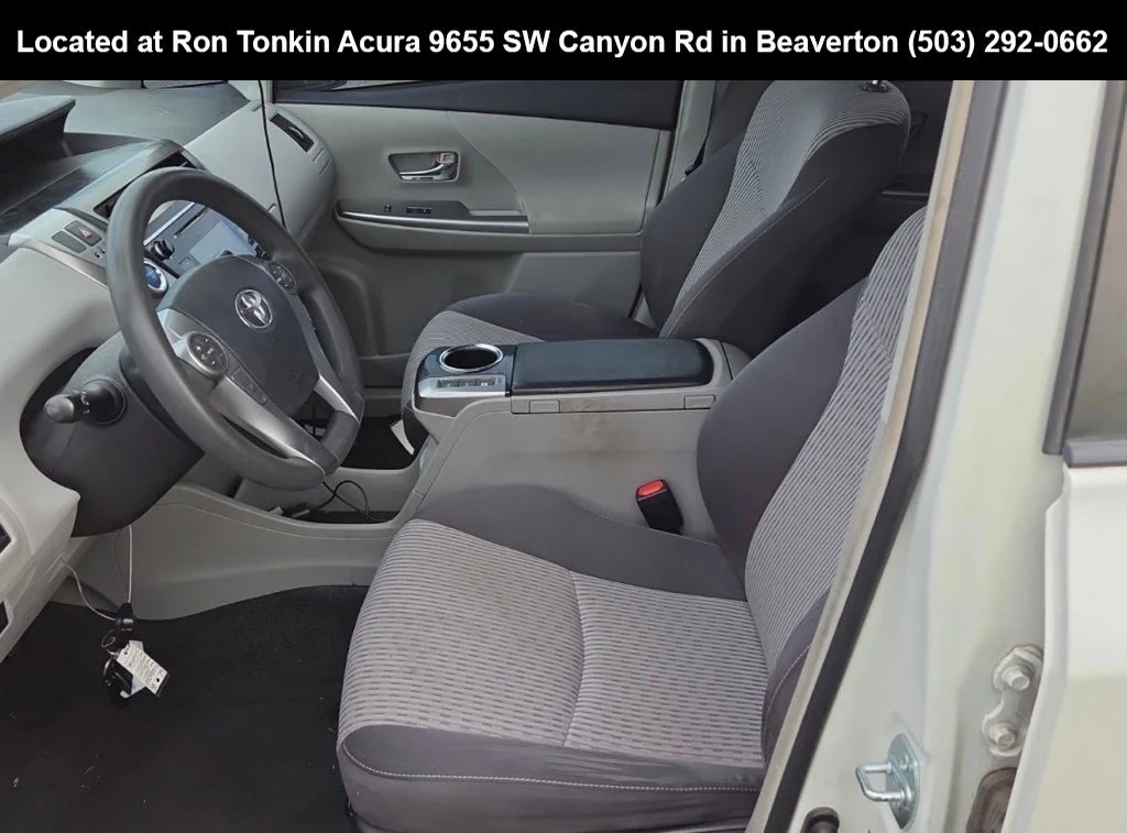 Used 2017 Blizzard Pearl Toyota Two image 7