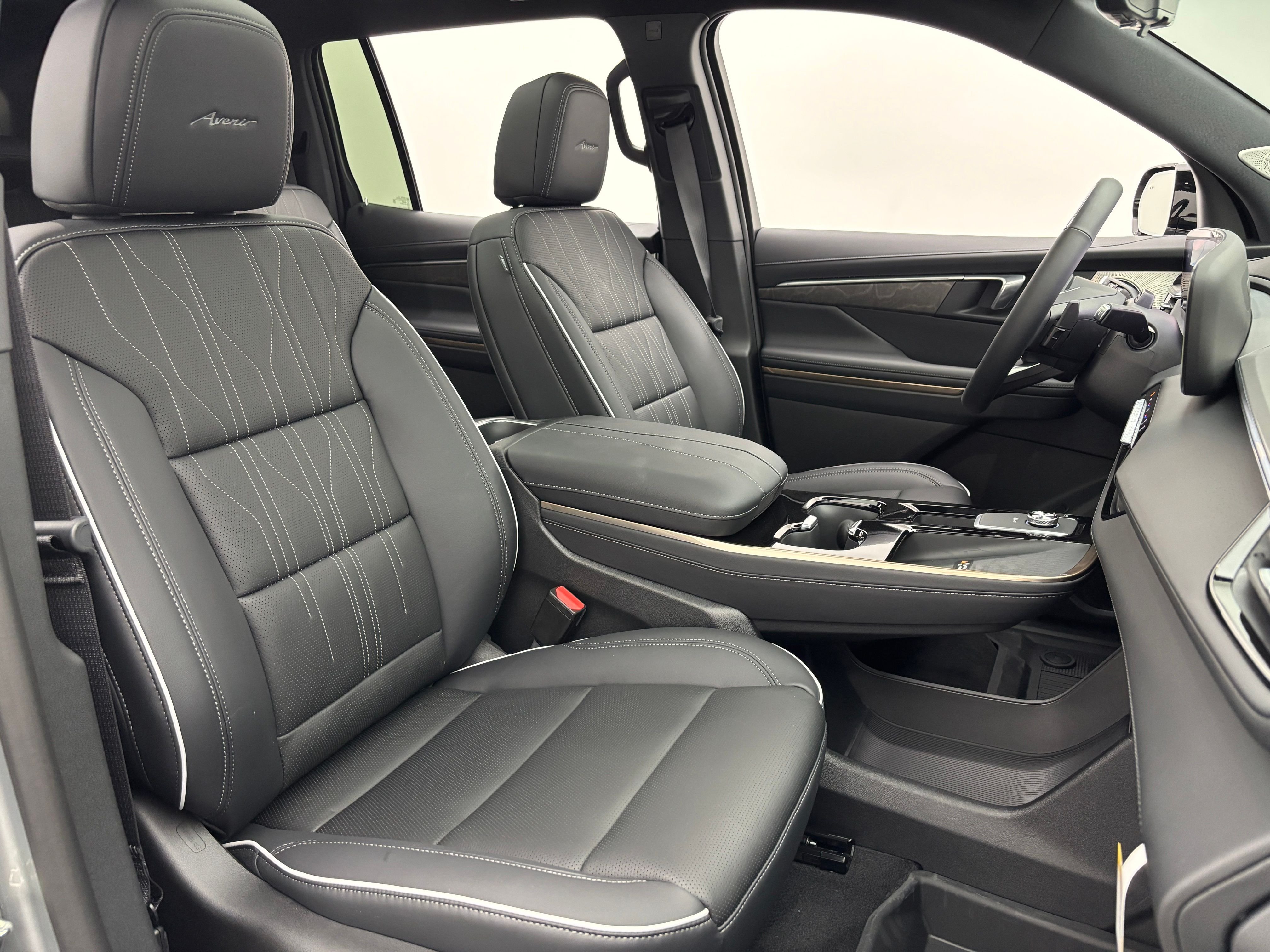 New 2026 Moonstone Gray Metallic Buick Avenir image 40