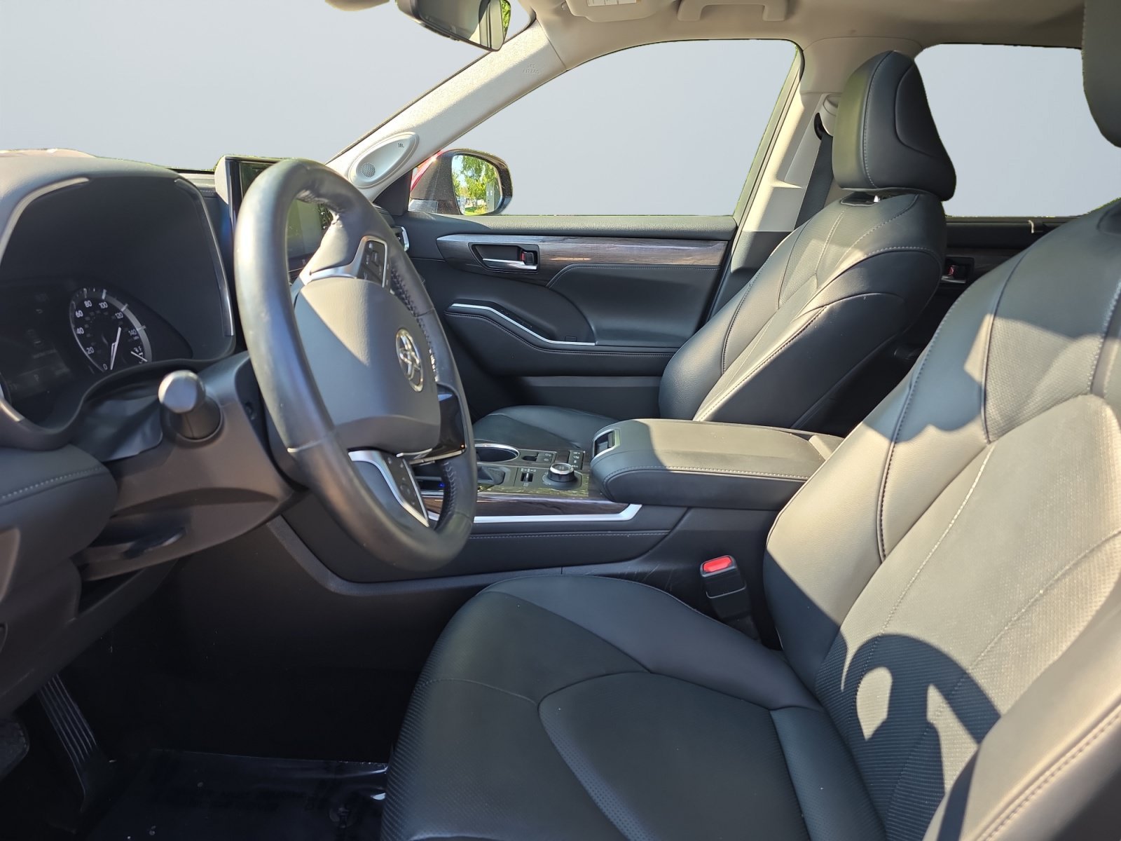 2020 Toyota Highlander Limited - Photo 9