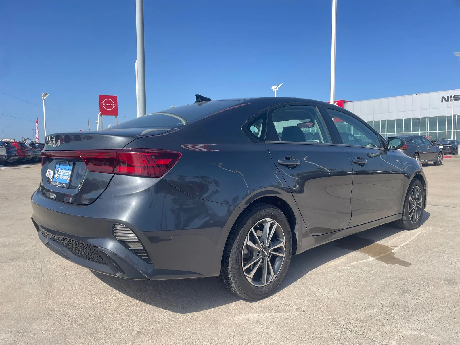 Used 2024 Gray Kia LXS image 5