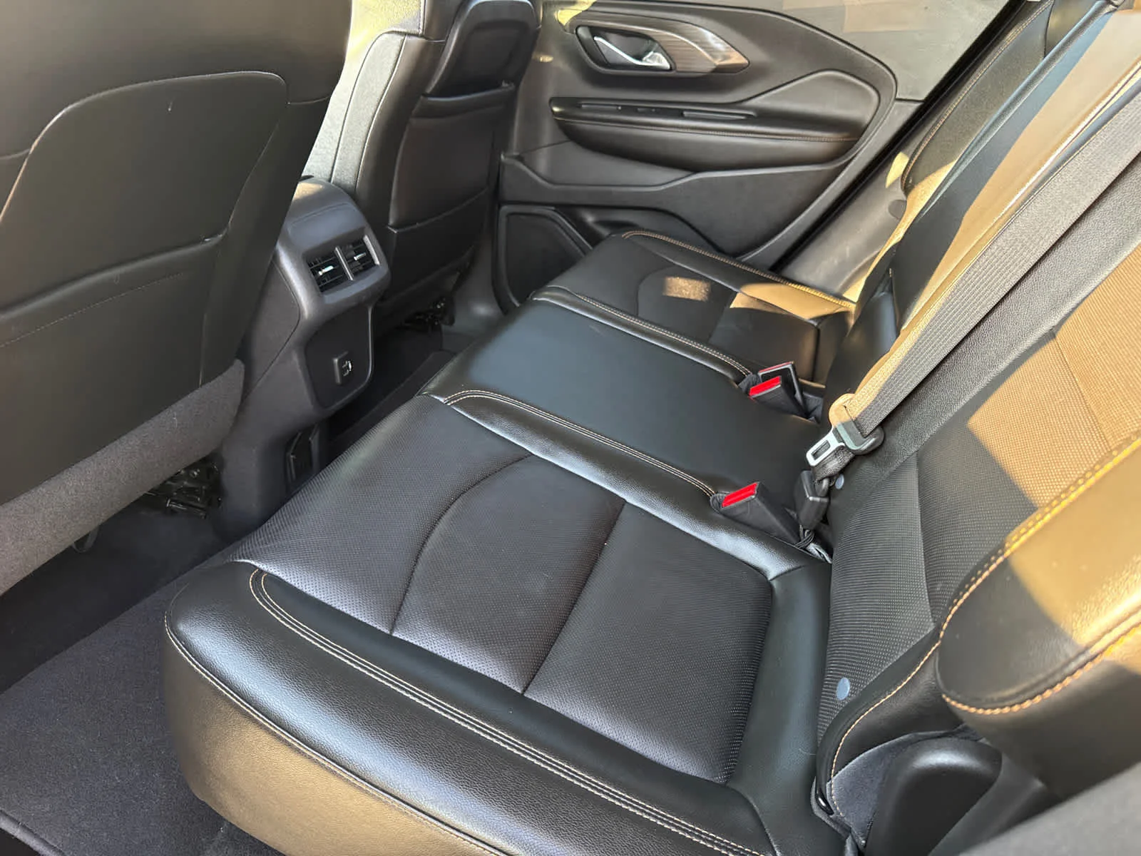 Used 2020 Satin Steel Metallic GMC SLT image 27