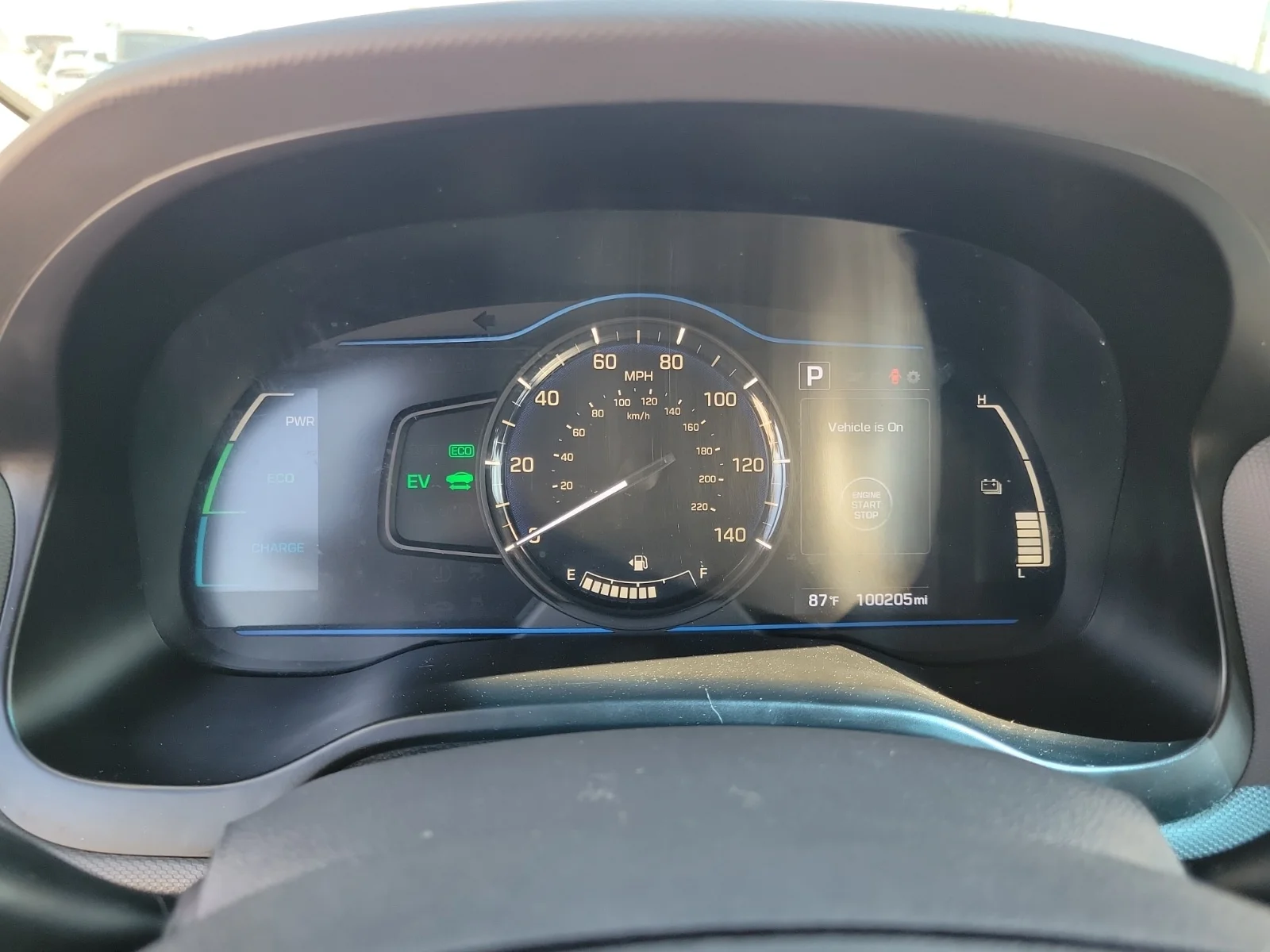 Used 2019 Red Hyundai Blue image 16