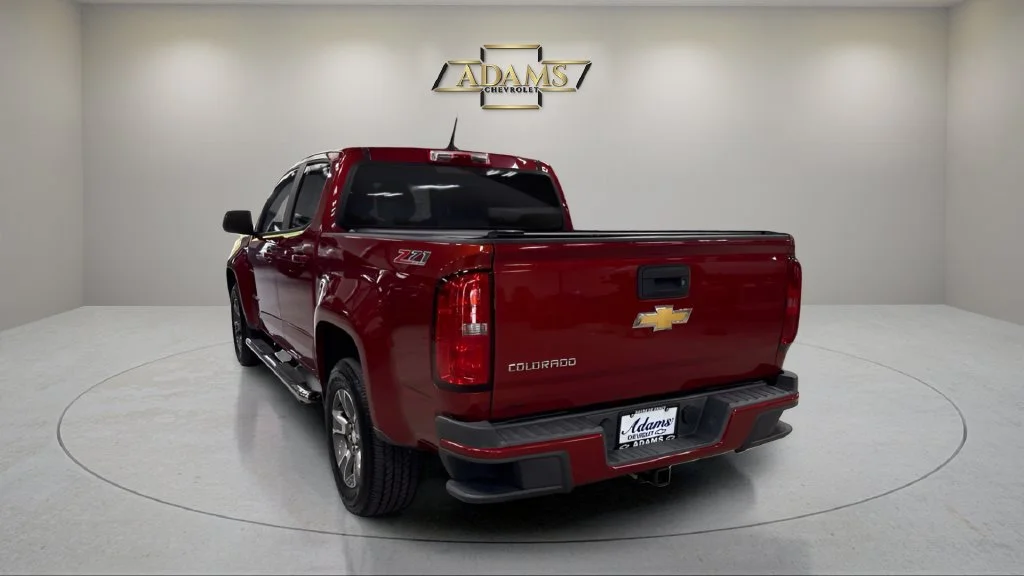 Used 2016 RED ROCK METALLIC Chevrolet 4WD Z71 image 5