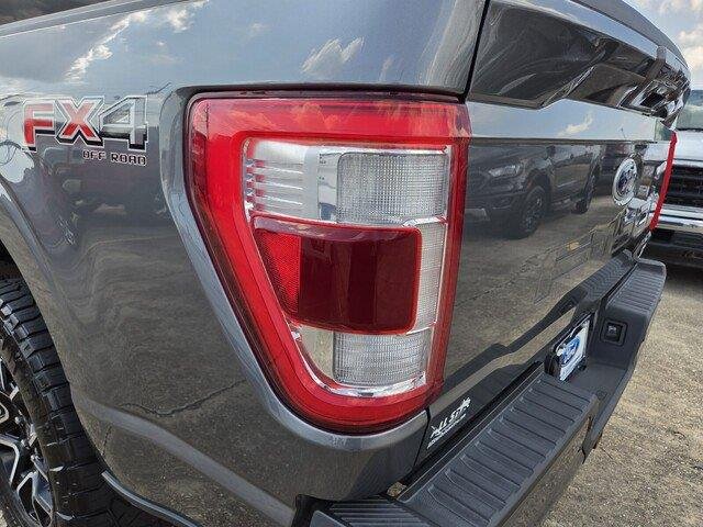 Used 2022 Carbonized Gray Metallic Ford LARIAT image 30