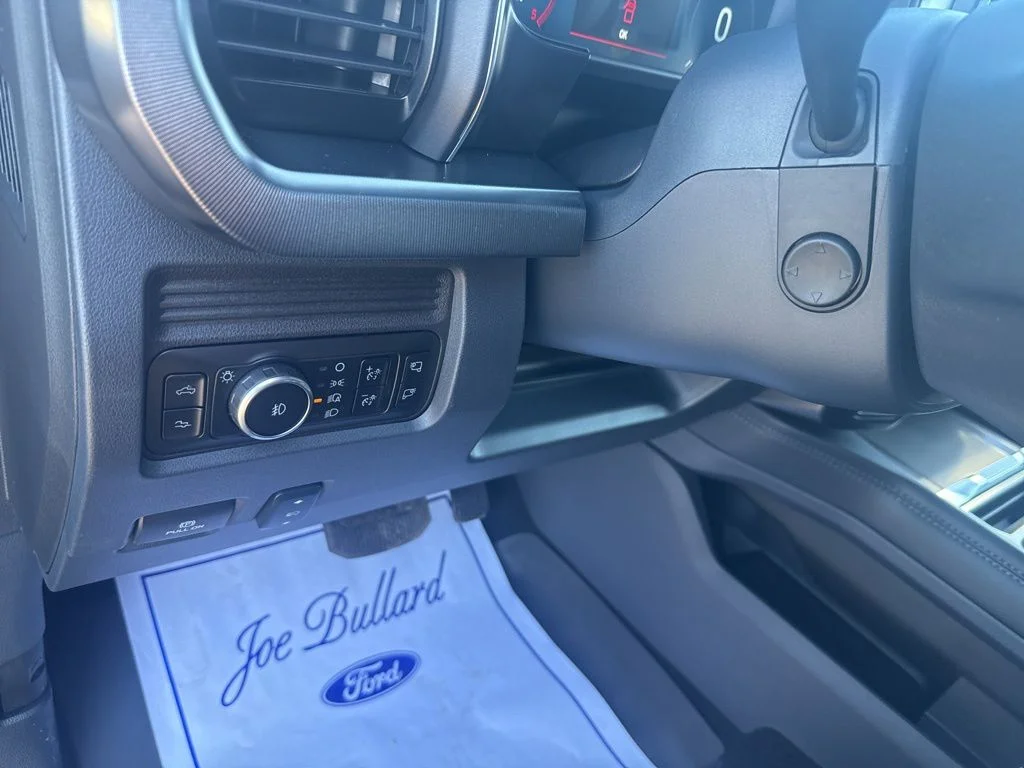 New 2026 Glacier Gray Metallic Tri-Coat Ford F-250® Platinum® image 37