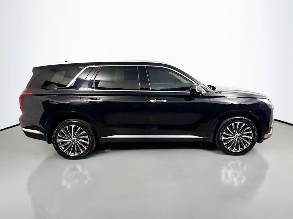 Used 2024 Abyss Black Pearl Hyundai Calligraphy image 8