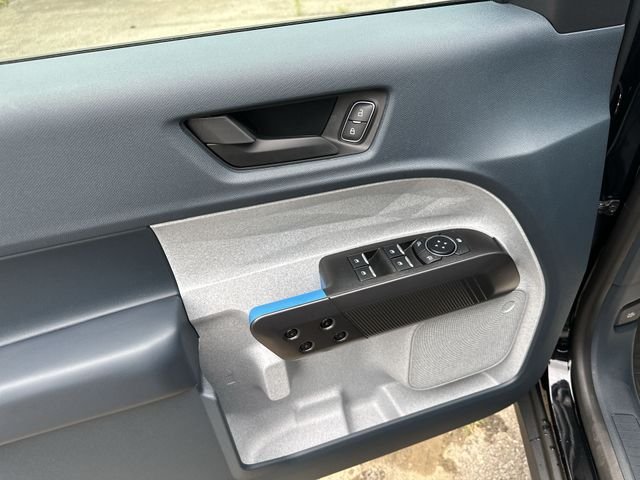 2025 Ford Maverick XLT - Photo 17