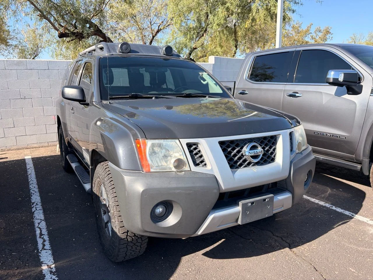 Used 2013 Night Armor Pearl Mica Nissan PRO-4X image 4