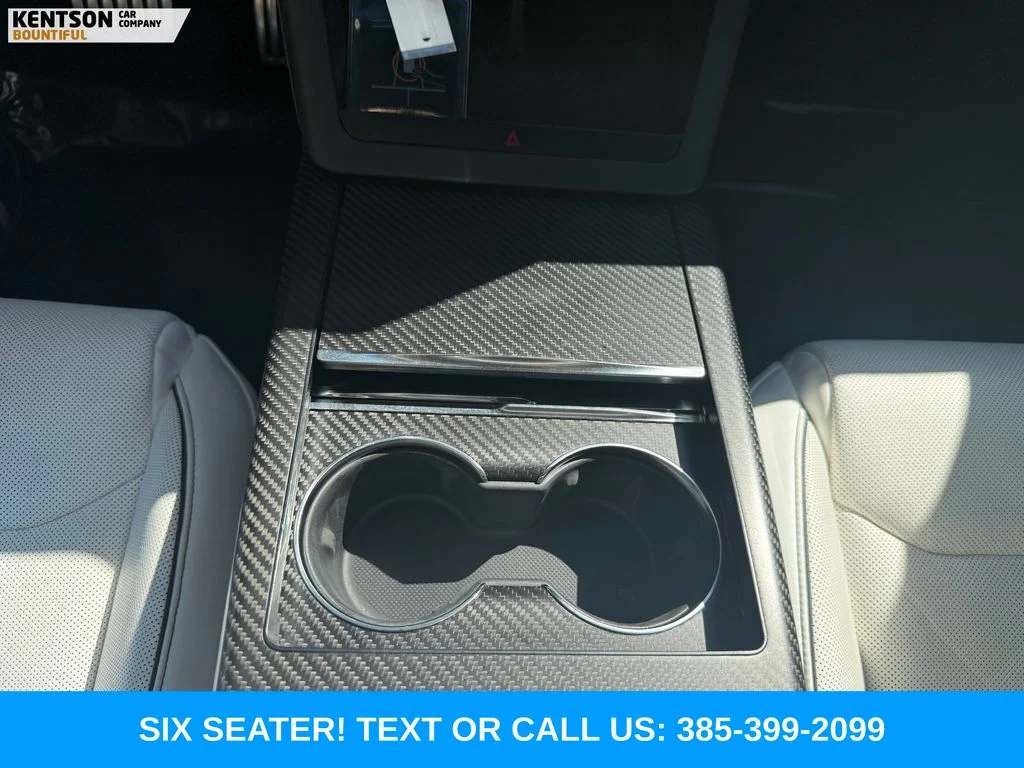 Used 2022 White Tesla Plaid image 22