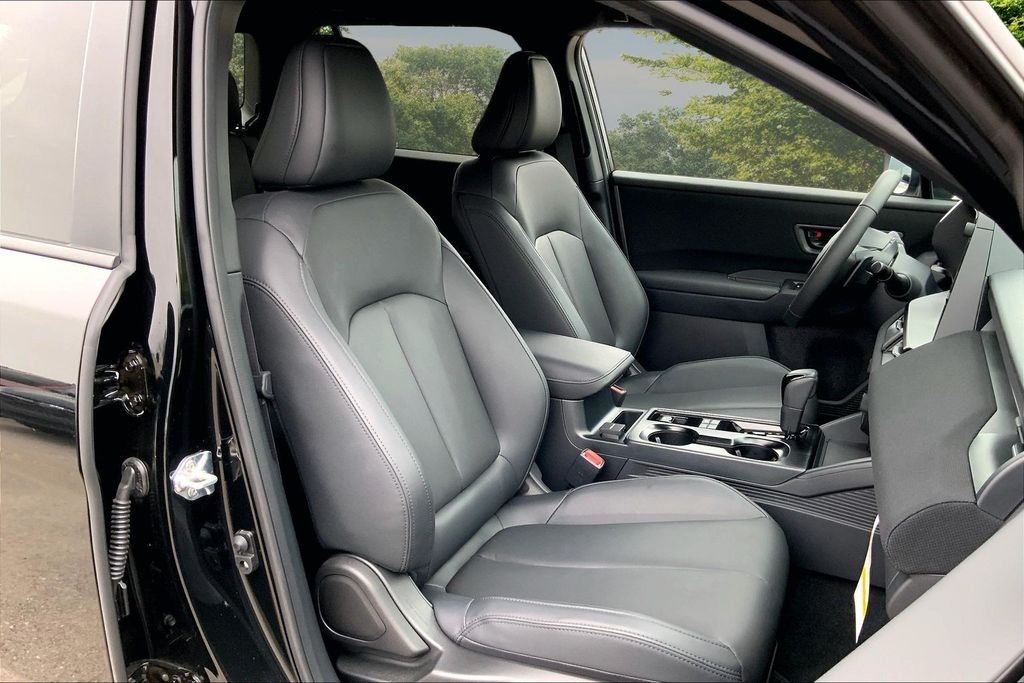 Used 2026 Black Subaru Premium image 28
