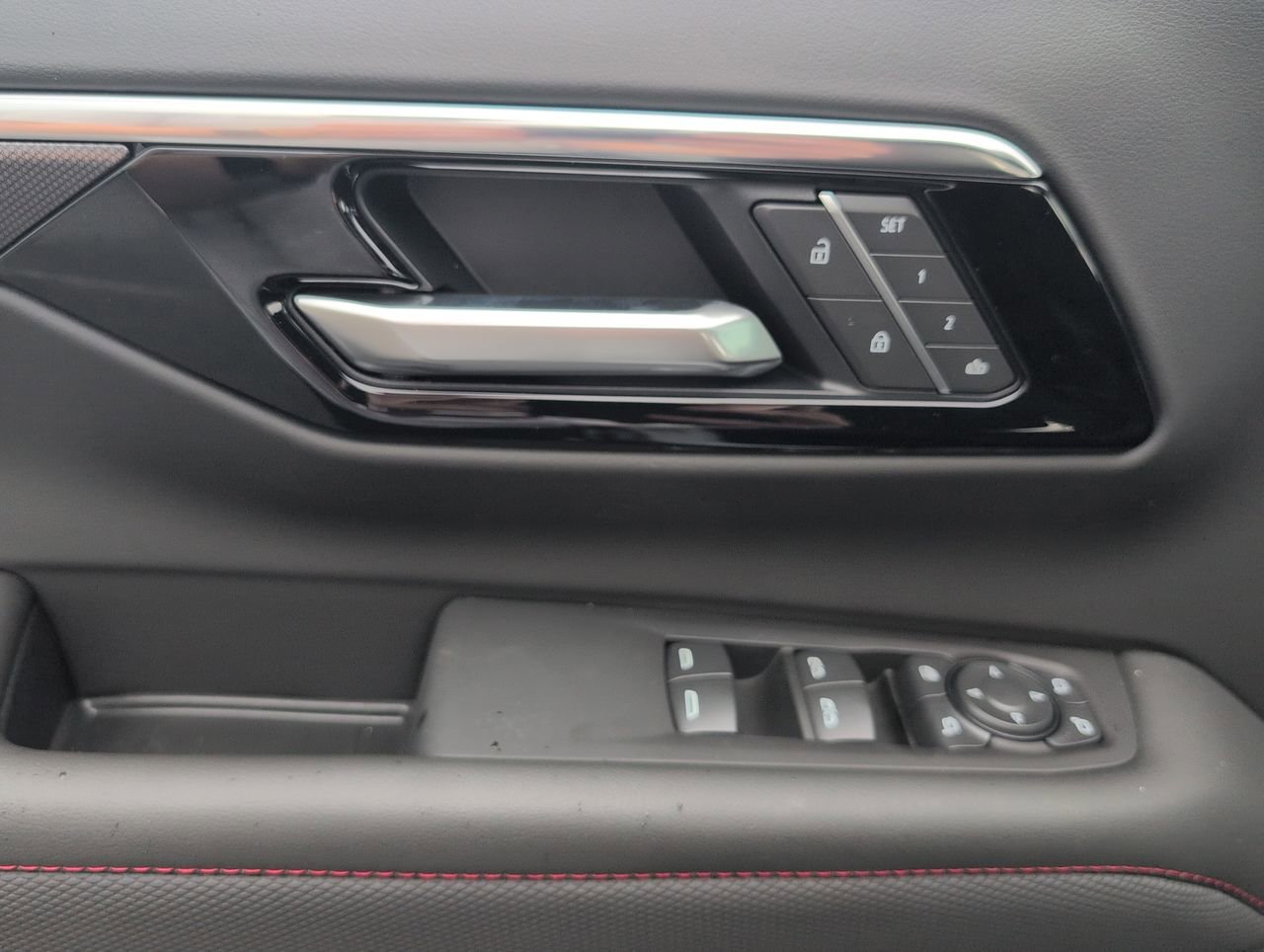 2026 Chevrolet Suburban RST - Photo 23