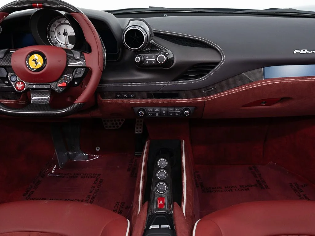 Used 2023 Grigio Titanio Metallic Ferrari  image 32
