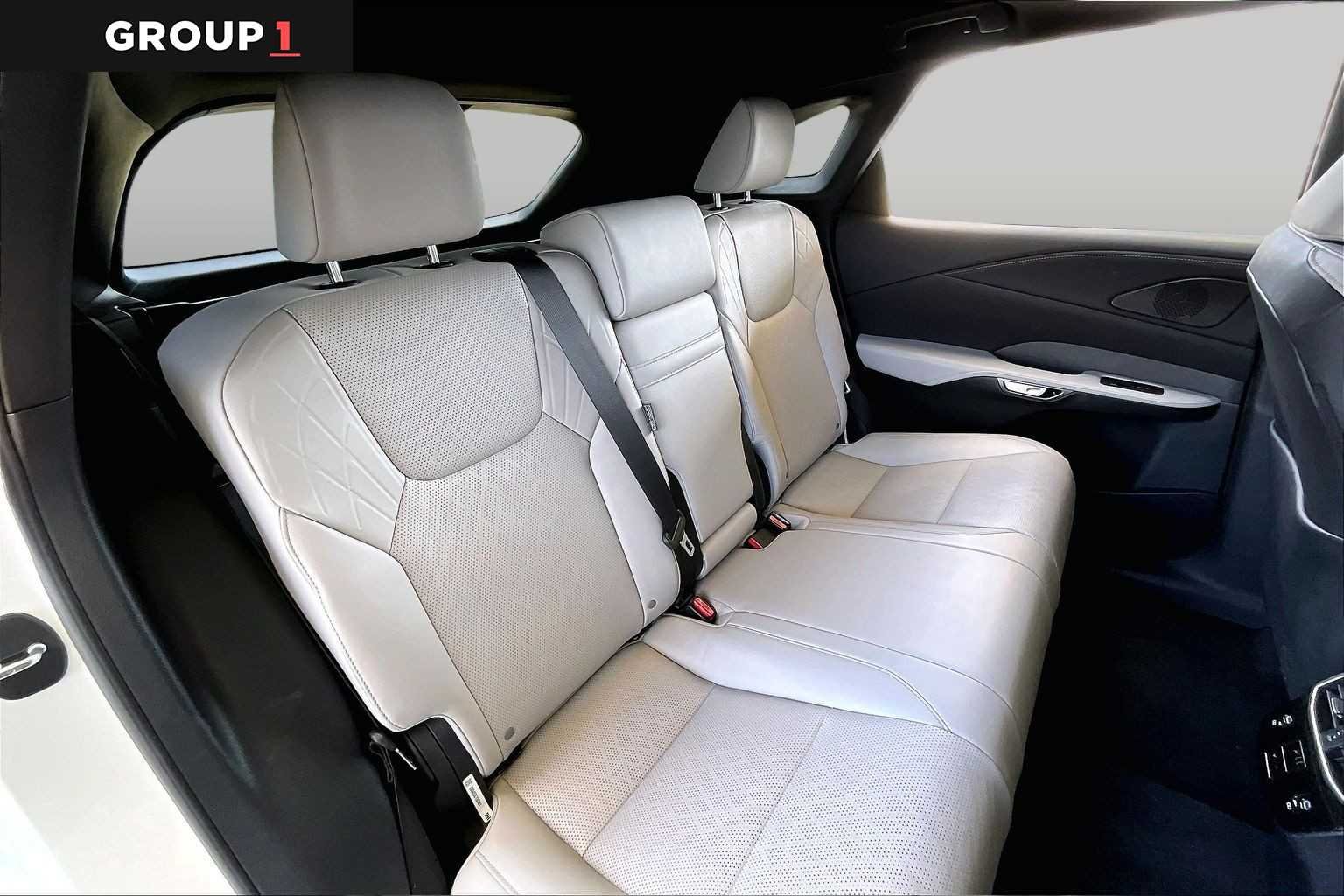 Used 2024 Eminent White Pearl Lexus Premium Plus image 17