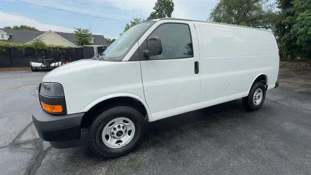 Used 2023 Summit White GMC Work Van image 4