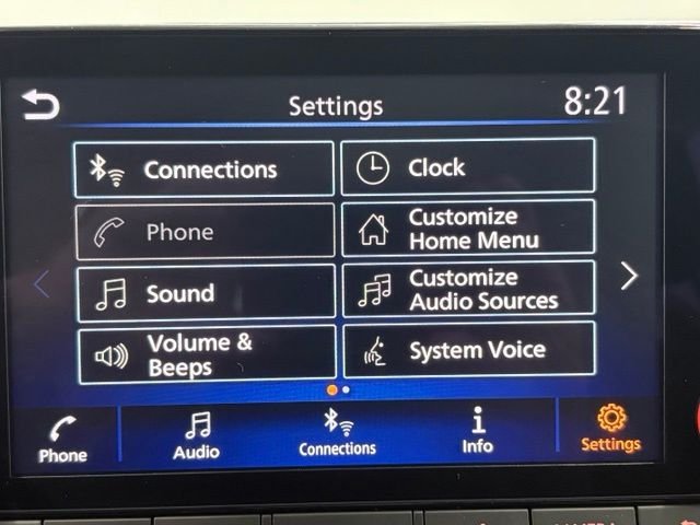 Used 2025 White Nissan 2.5 SV image 29