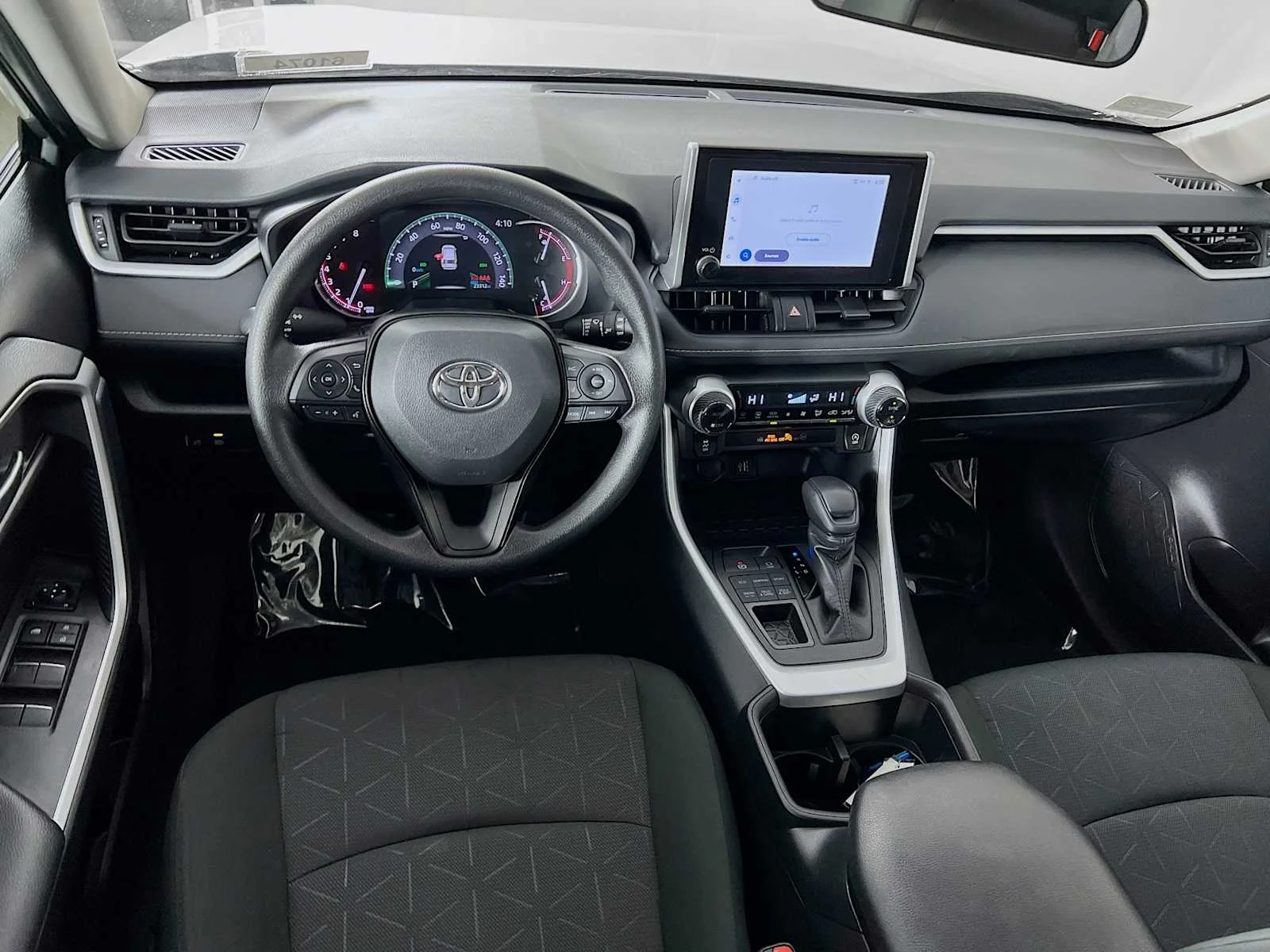Used 2025 Silver Sky Metallic Toyota XLE image 21