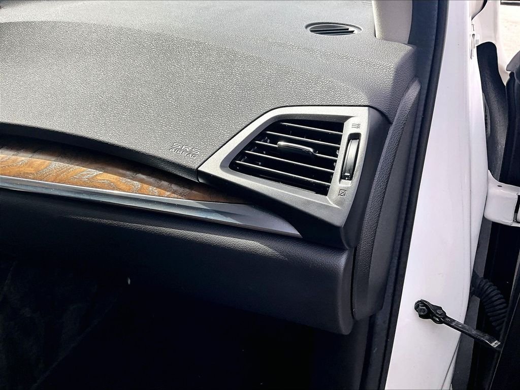 Used 2019 White Acura 3.5L Technology Package image 13