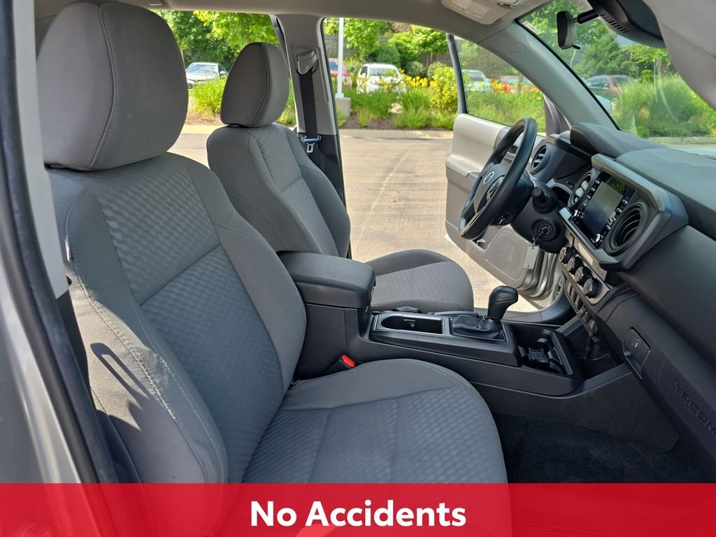Certified Used 2022 Silver Toyota SR image 13