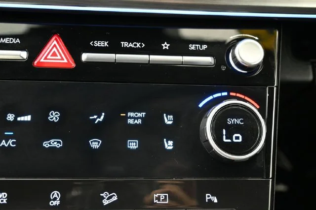 Used 2025 Black Hyundai Limited image 23