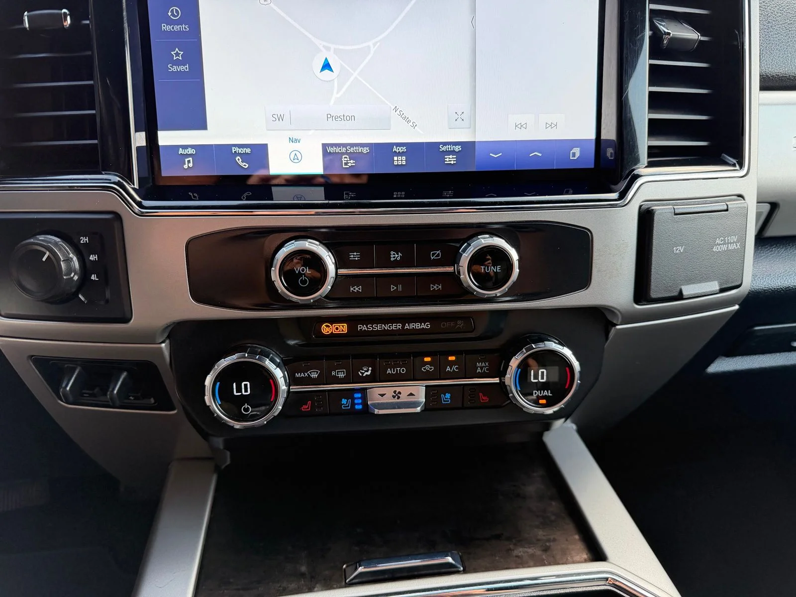 Used 2022 White Ford Lariat image 21