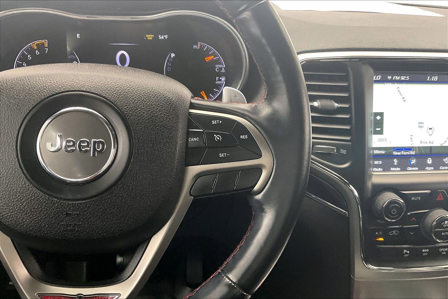 Used 2018 Silver Jeep Trailhawk 4x4 image 21