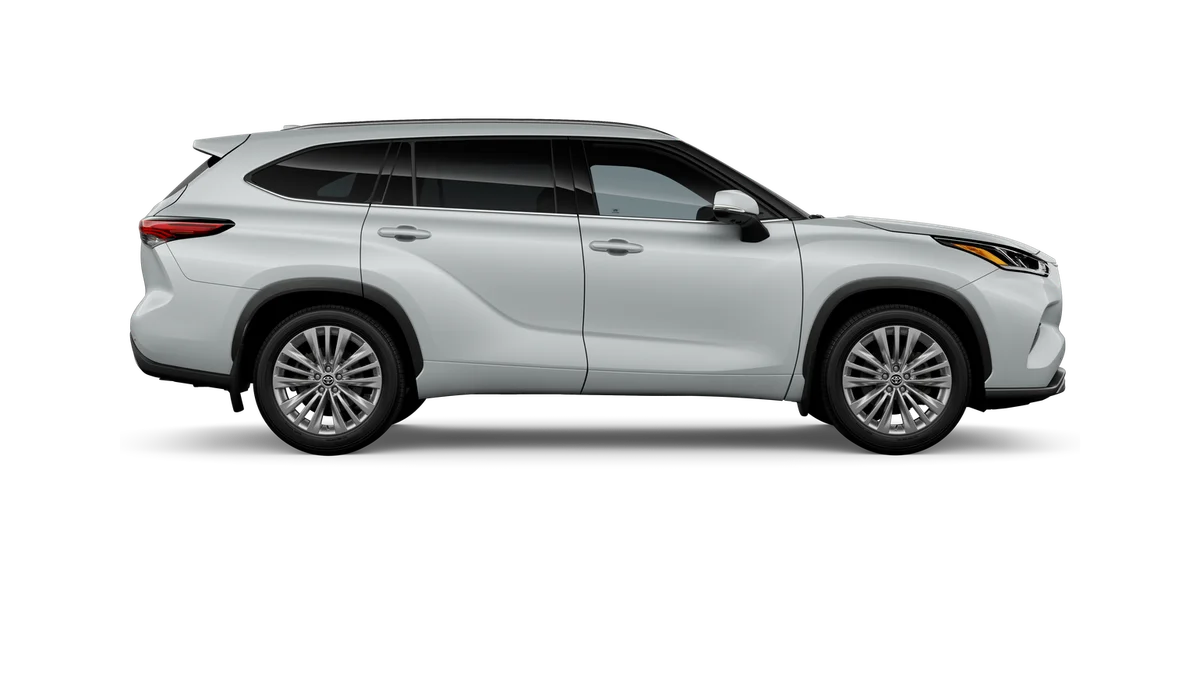 New 2026 Wind Chill Pearl Toyota Platinum image 12
