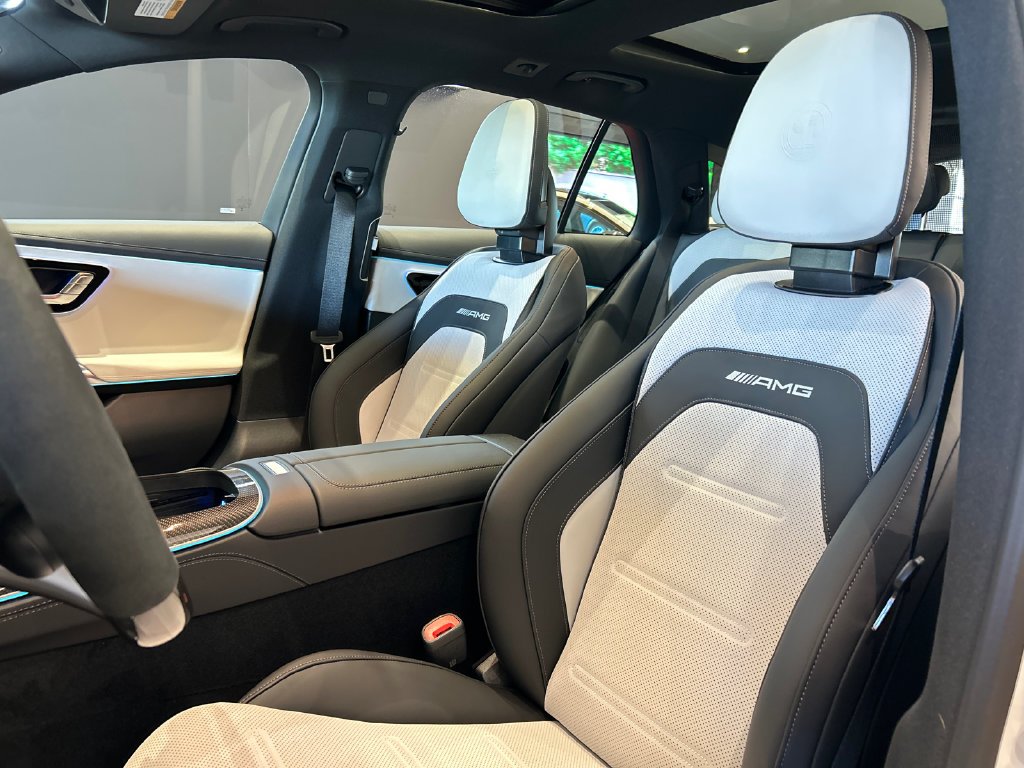 New 2027 MANUFAKTUR Moonlight White Magno Mercedes-Benz AMG® E 53 Hybrid Wagon image 14
