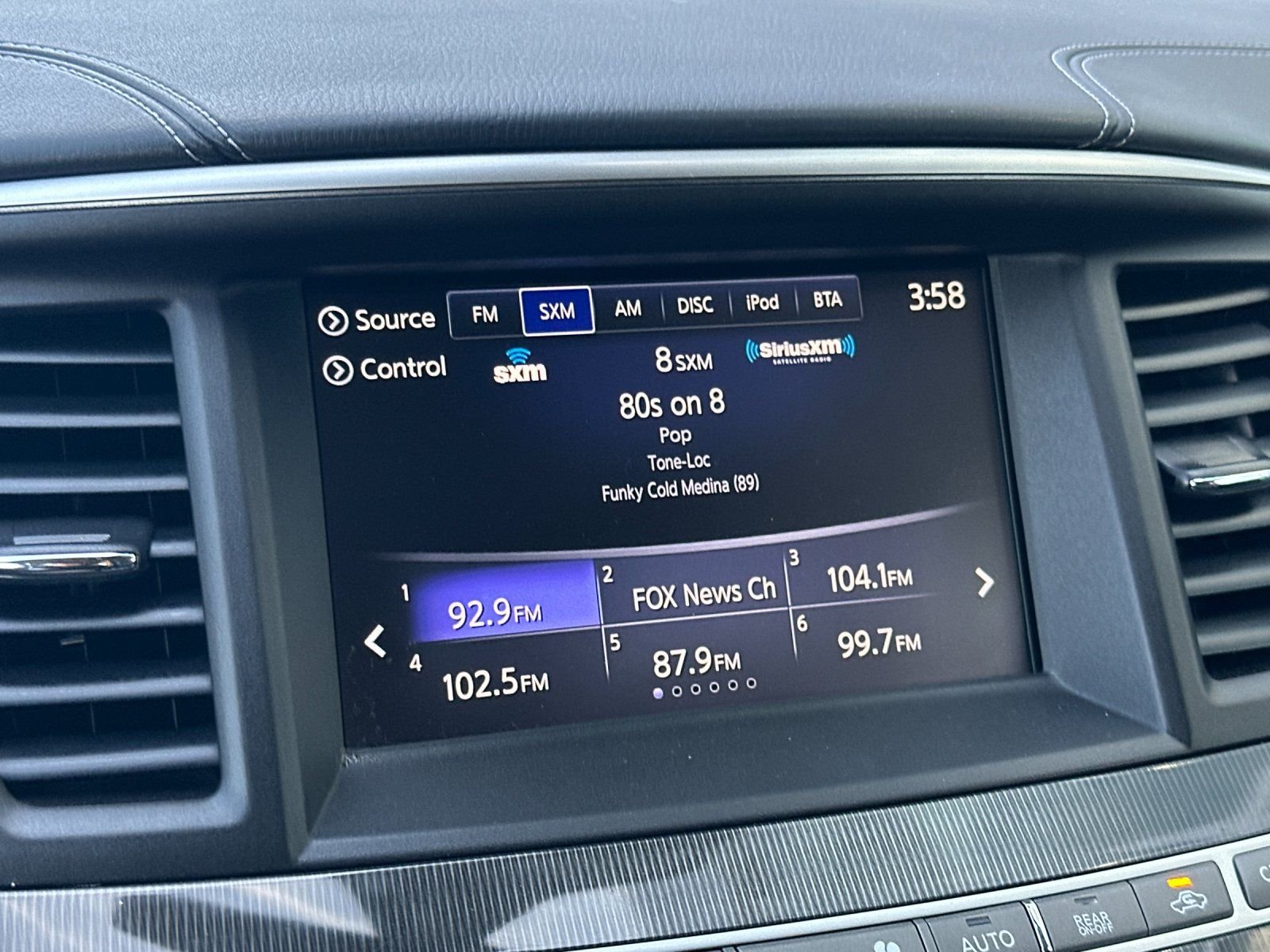 Used 2019 Mocha Almond INFINITI LUXE image 17
