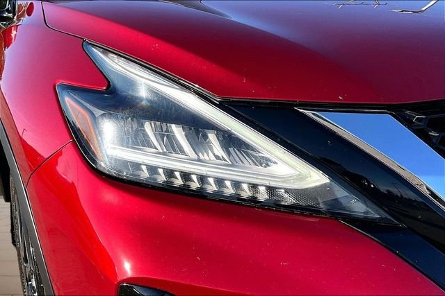 Used 2021 Red Nissan Platinum image 28