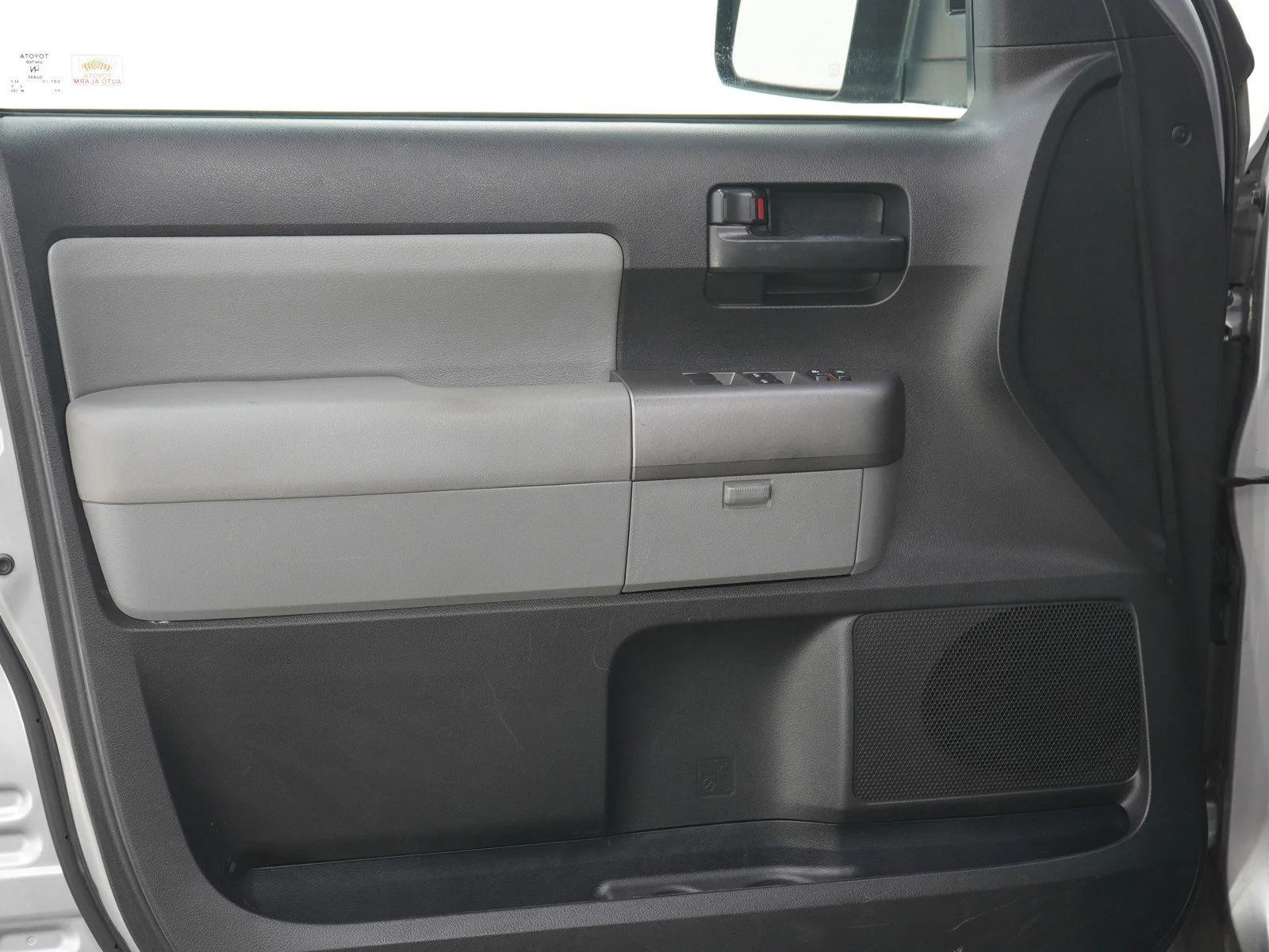 Used 2010 Silver Sky Metallic Toyota SR5 image 21