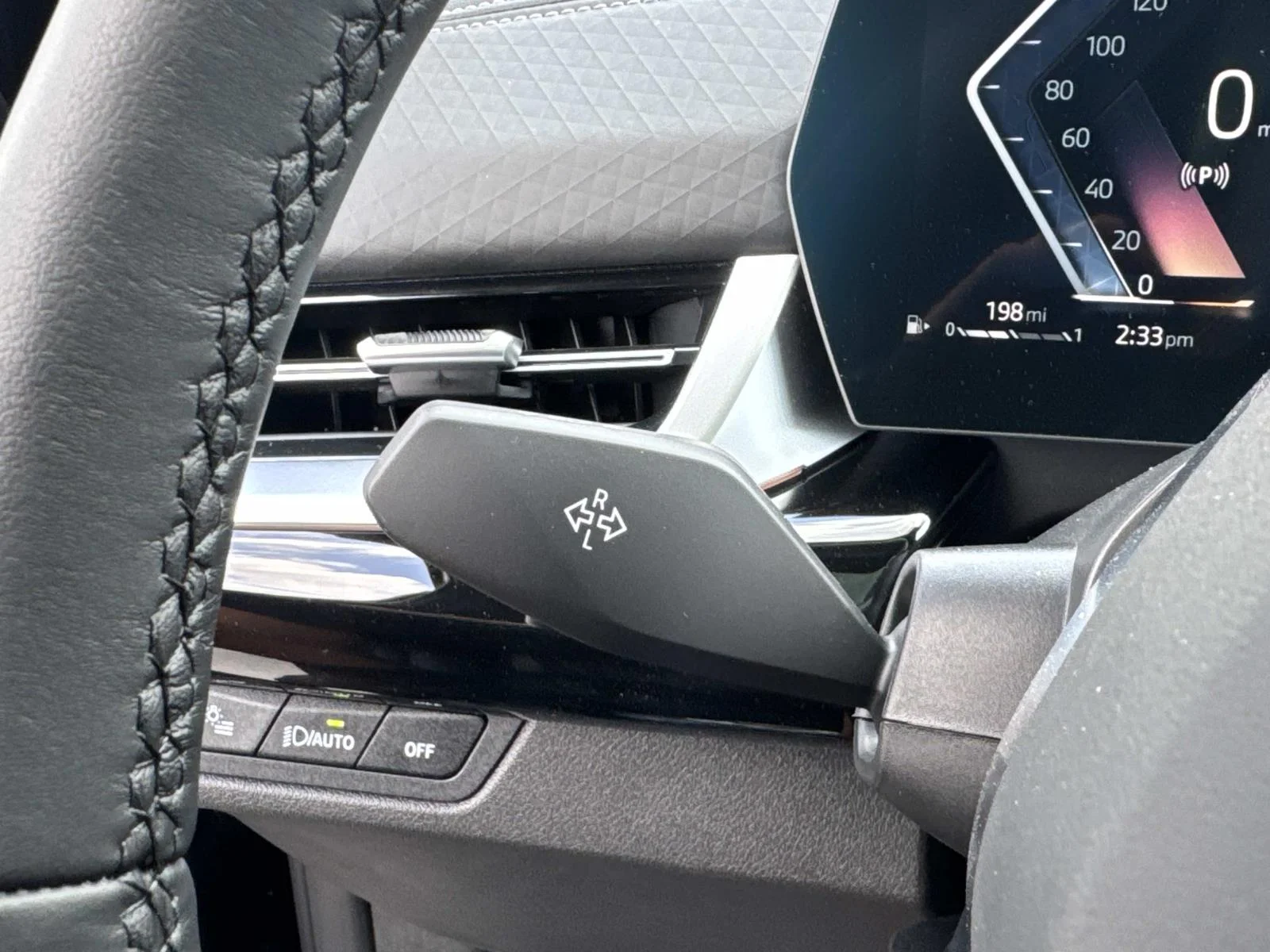 New 2026 Jet Black BMW xDrive28i image 25