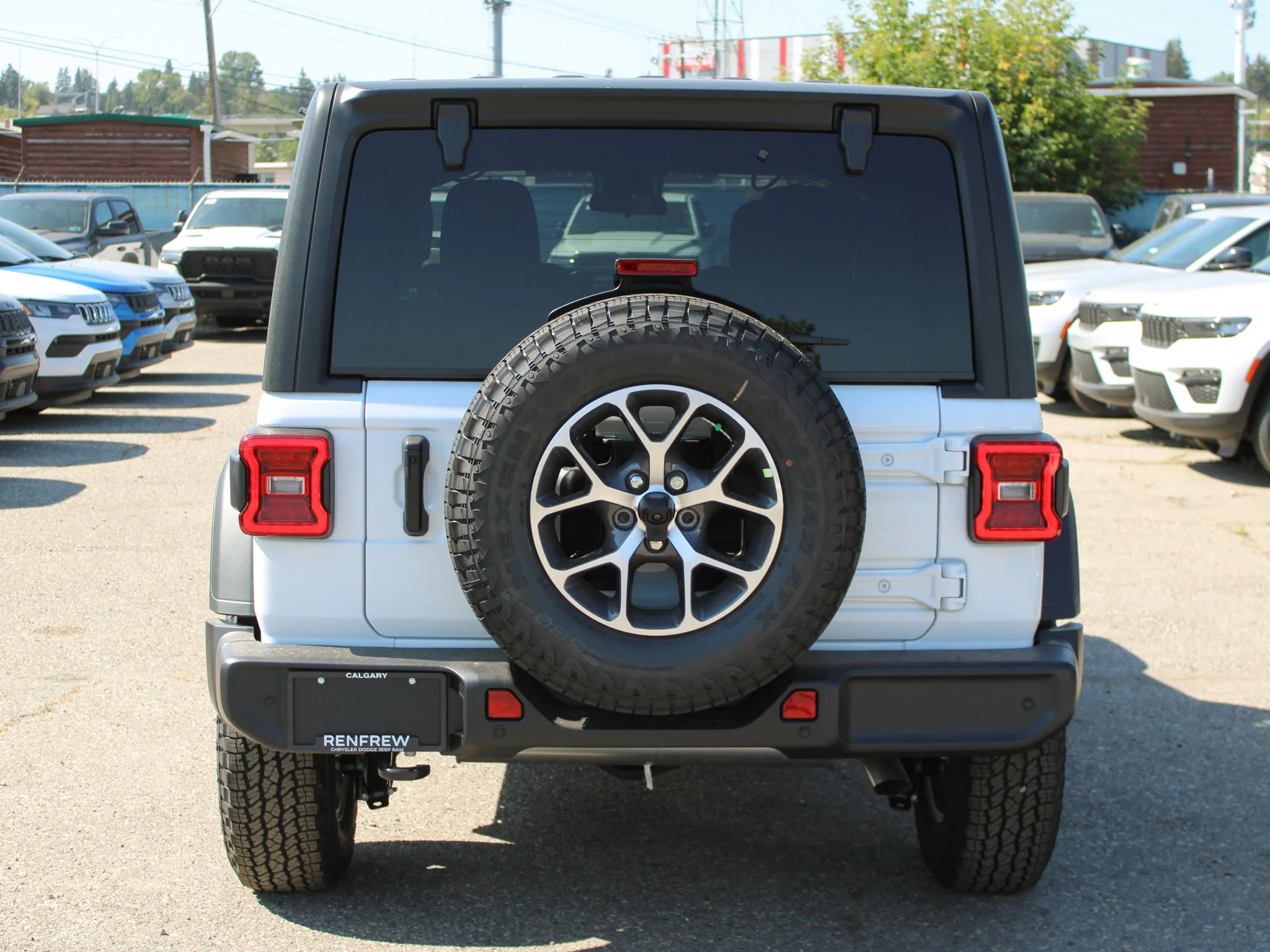 Used 2025 White Jeep Sport S* 4 Door 4x4, Remote Start, Heated Seats/Wheel image 3