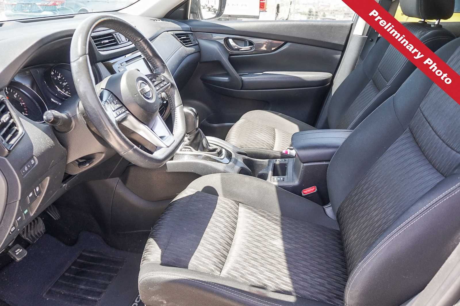 Used 2018 Gun Metallic Nissan SV image 14