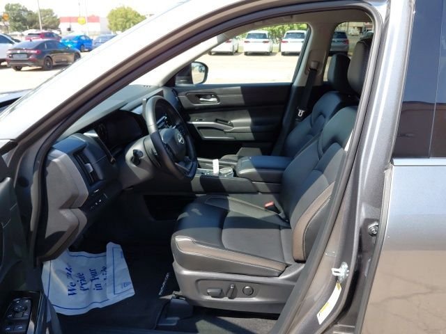 Used 2026 Gun Metallic Nissan SL image 24