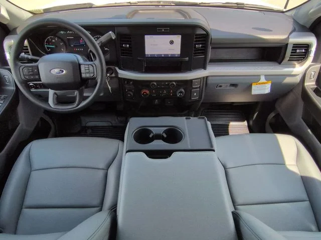 New 2026 Oxford White Ford F-450® XL image 14