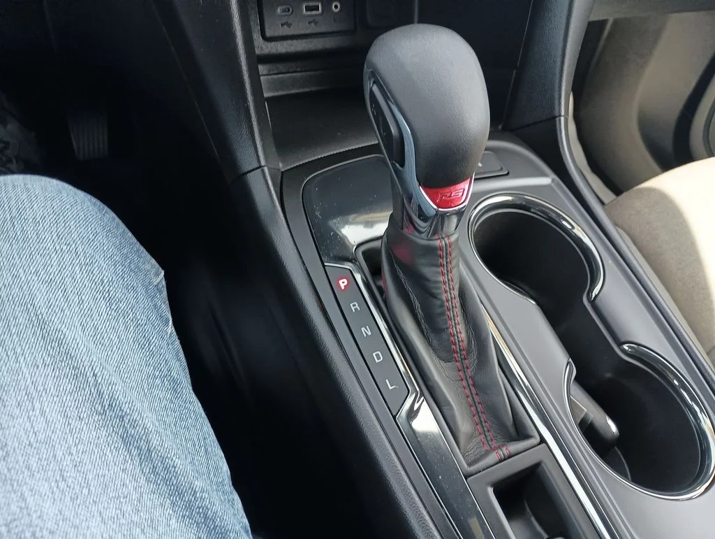 Used 2022 Red Chevrolet RS image 26