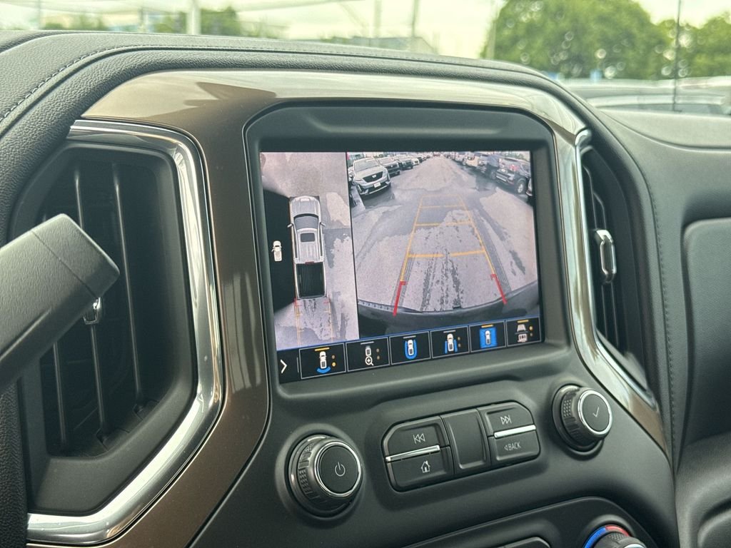 Used 2020 Black Chevrolet High Country image 9