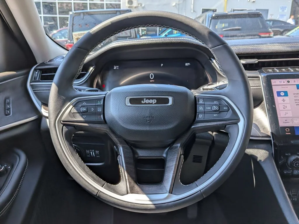 Used 2023 Black Jeep Limited image 15
