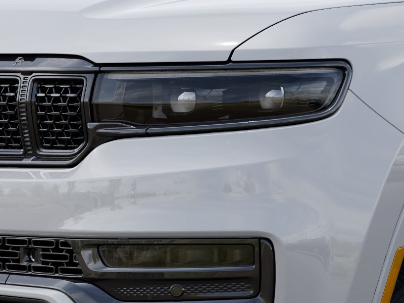 2025 Jeep Grand Wagoneer Series III - Photo 38