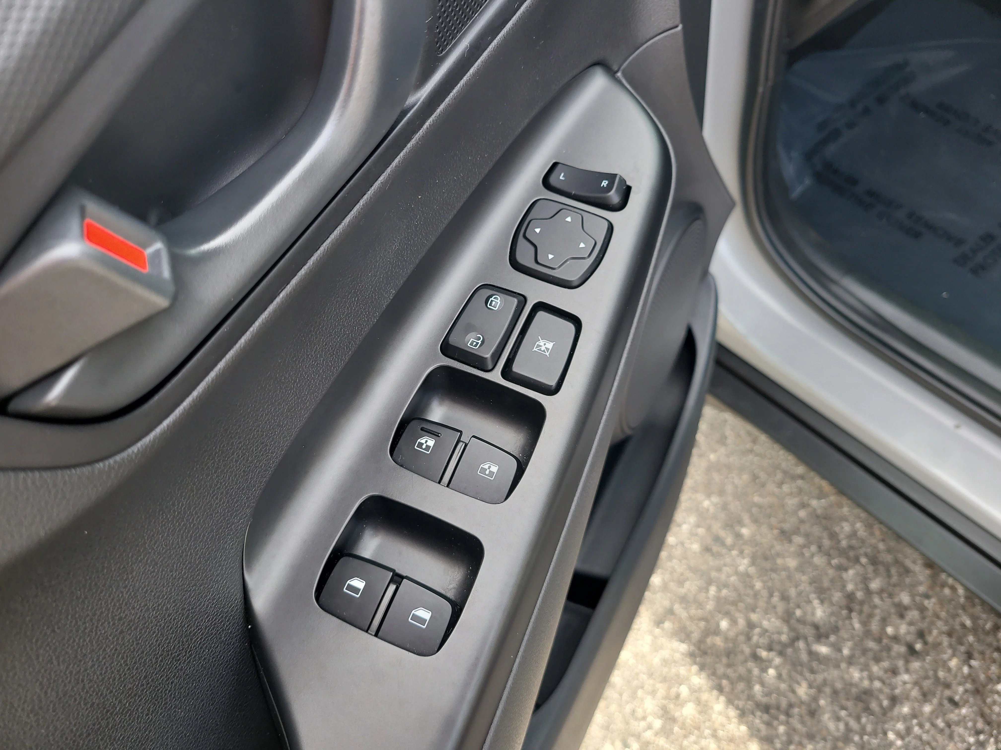 Used 2023 Cyber Silver Hyundai SEL image 15