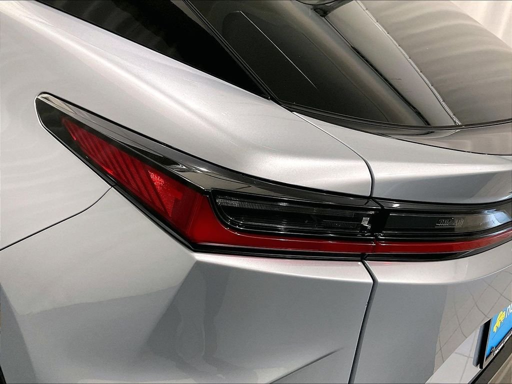 Used 2024 Iridium Lexus 450e Premium image 34
