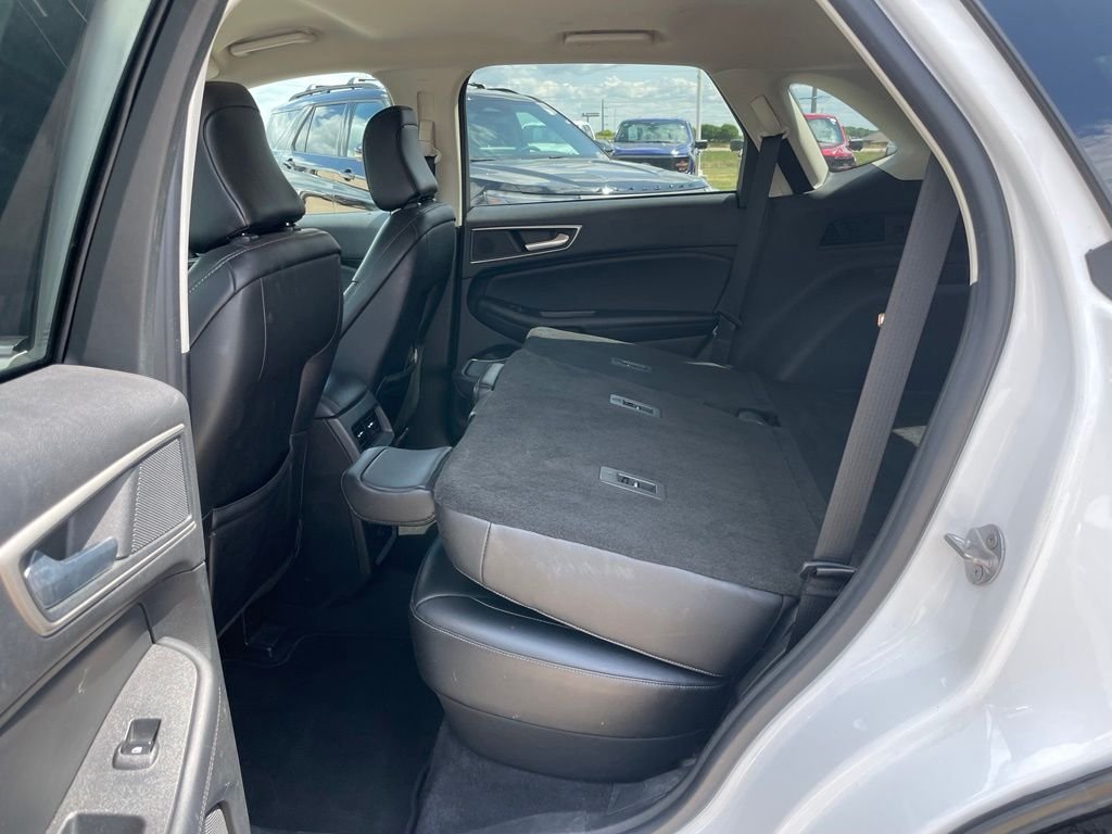 Used 2024 White Ford SEL image 42